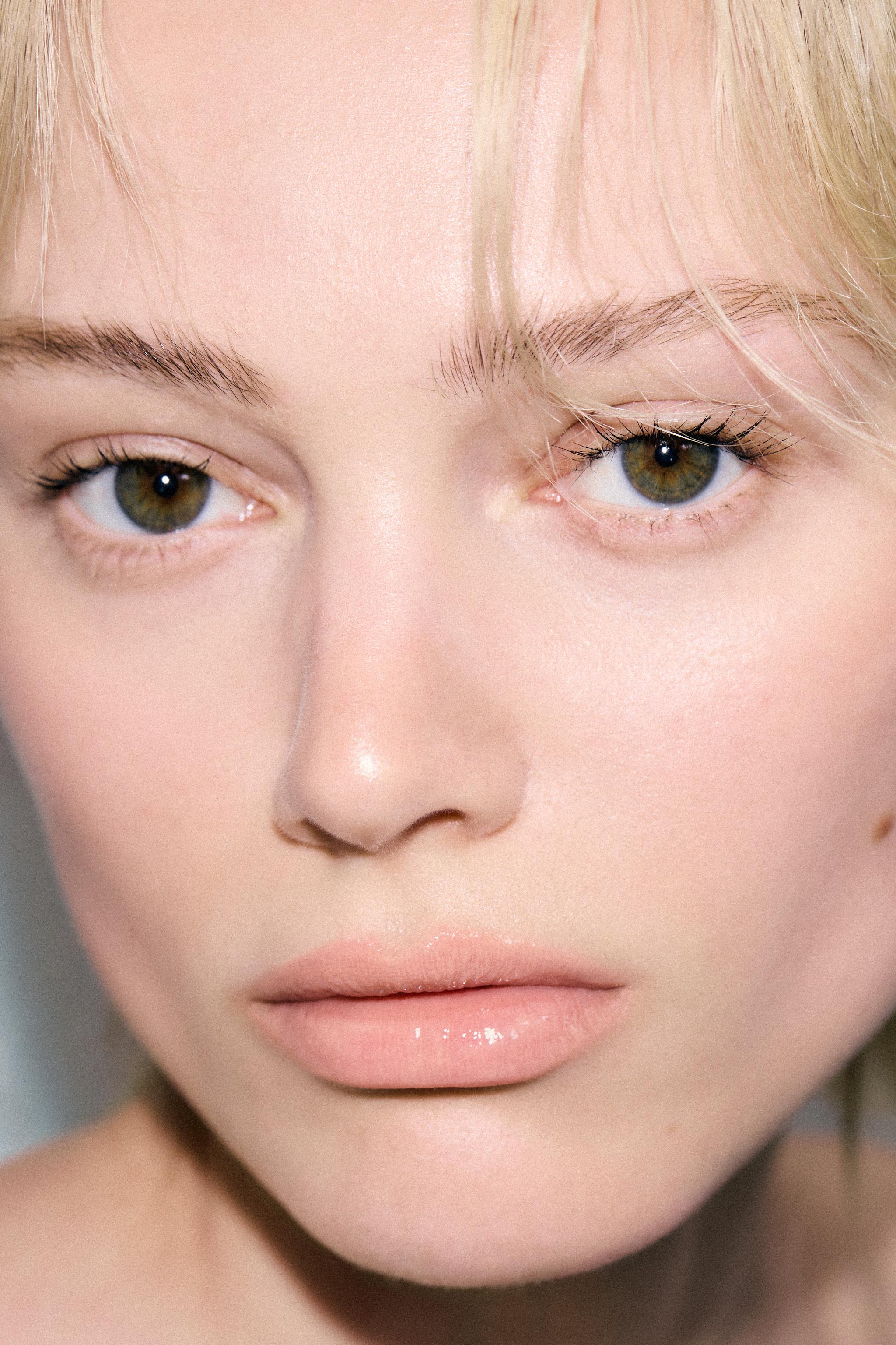 NOURISHING JELLY LIP OIL